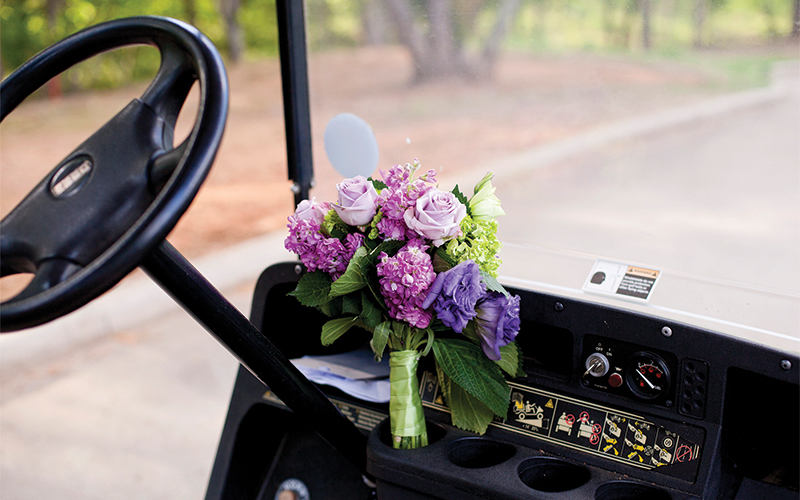 bouquetGolf-Cart